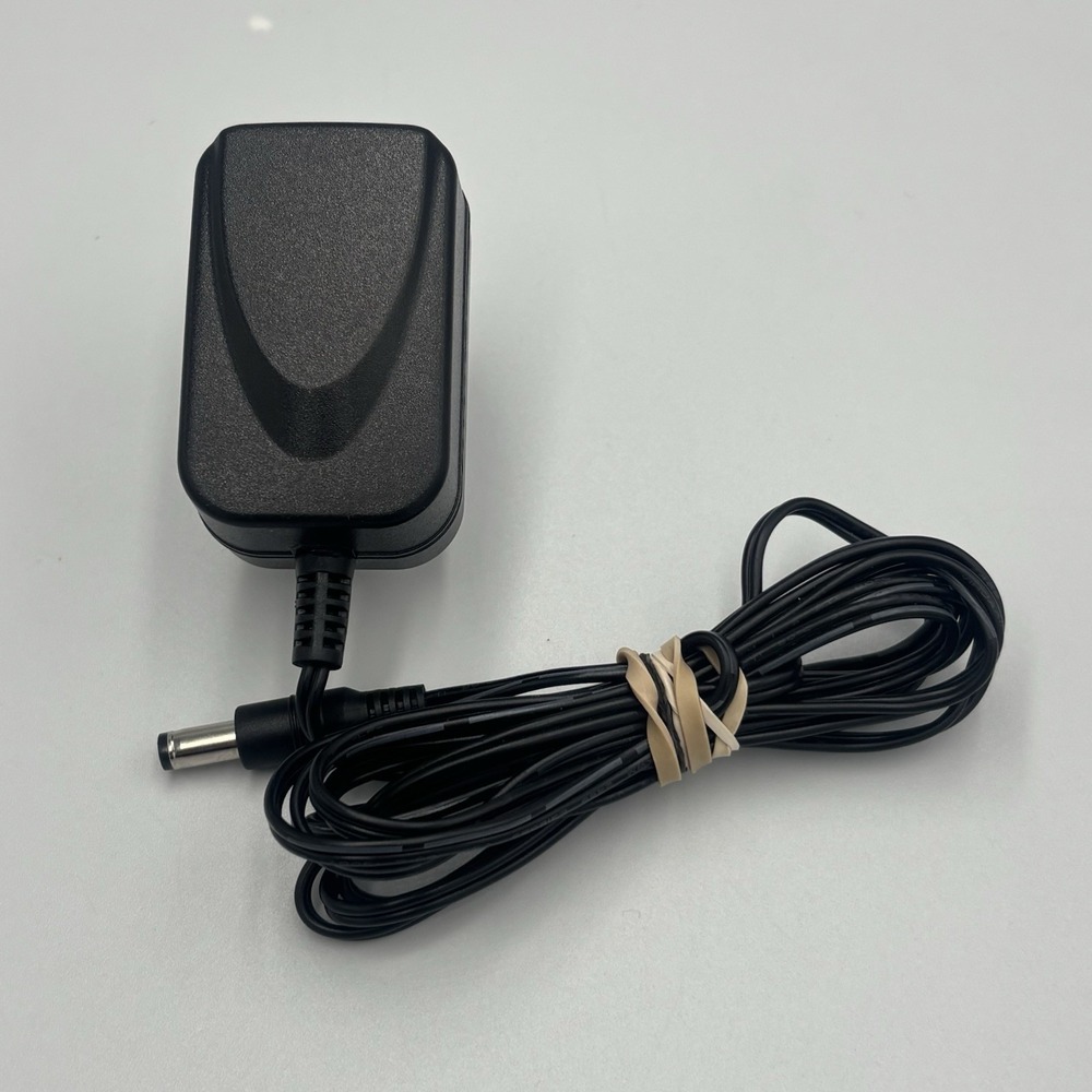 Shenzen Soy Switching Adapter Model SUN-0500050 Output 5V 0.5A for NS-WHP314